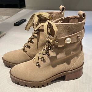 Karl Lagerfeld boots size 6.5 Tan/Beige